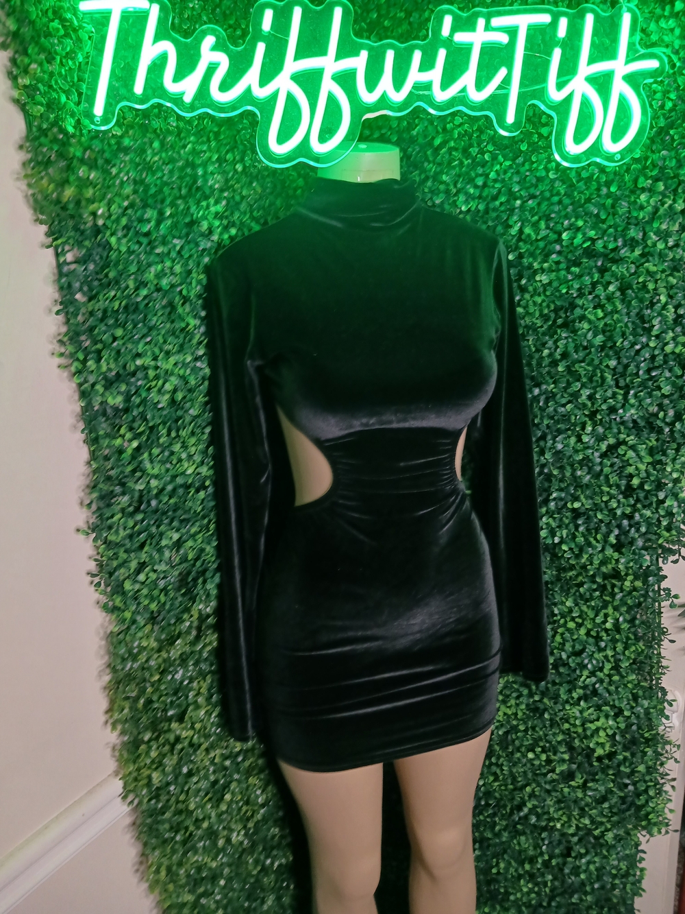 Black Velvet Cutout Long Sleeve Bodycon Mini Dress